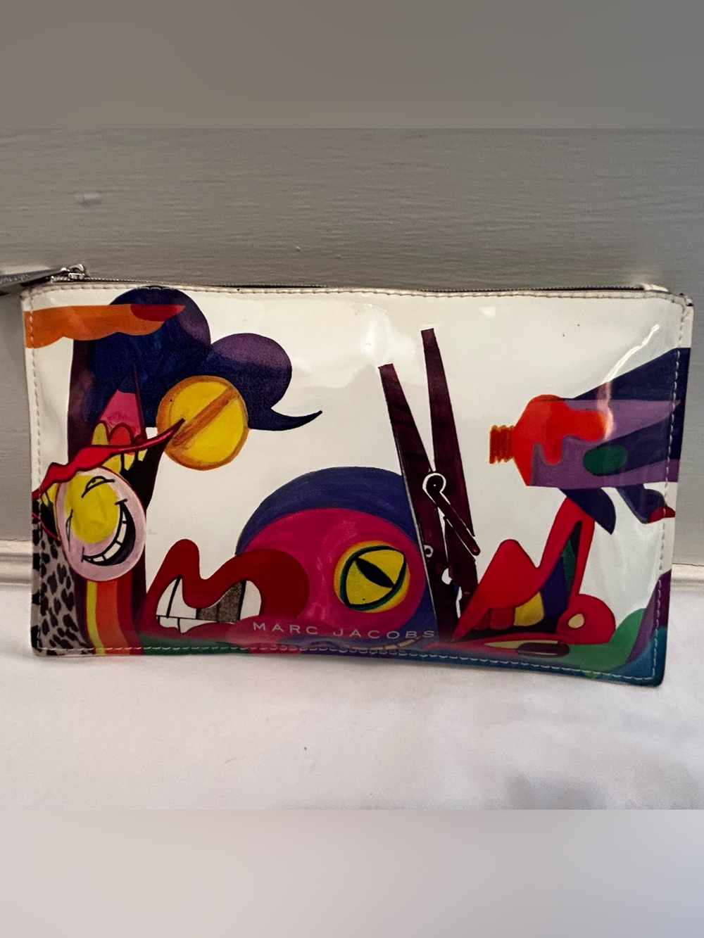 Marc Jacobs White Multicolor Graphic Zip Clutch
